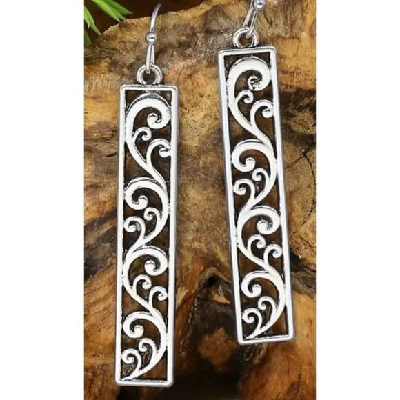 Buy 1 or More Pairs Silver Earrings NWOT Discounts on 3 or more! - Picture 9 of 10